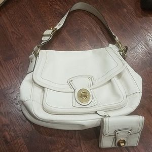 COACH Beautiful light cream purse with a wallet